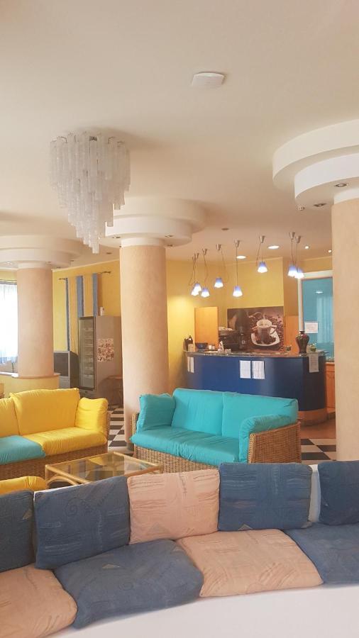 Hotel Silvi 실비마리나 외부 사진